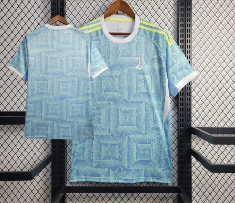 Juventus 25-26 Away Kit