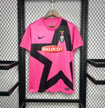 Juventus 2016/17 Pink Away Kit