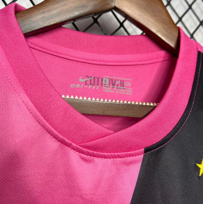 Juventus 2016/17 Pink Away Kit