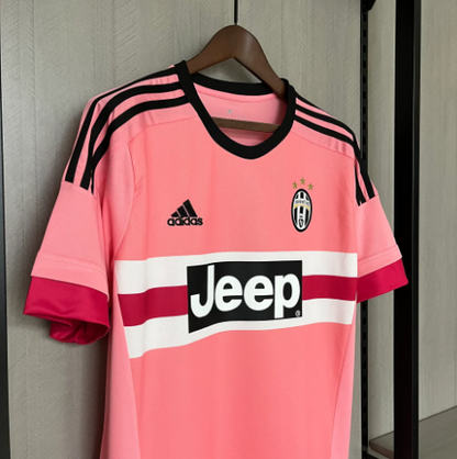 Juventus 2011/12 Pink Away Kit
