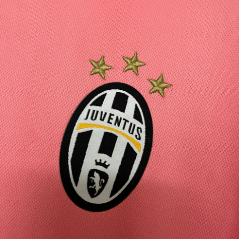 Juventus 2011/12 Pink Away Kit