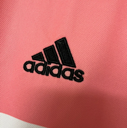 Juventus 2011/12 Pink Away Kit