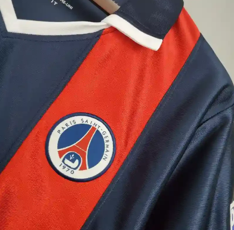 Paris Saint-Germain 2000/01 Home Kit