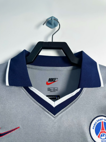 Paris Saint-Germain 2000/01 Away Kit